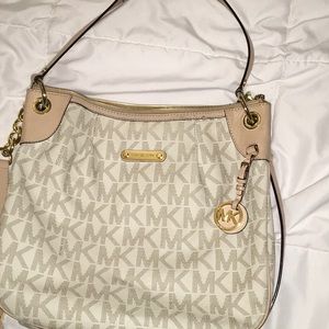 Michael Kors Jet Set Purse
